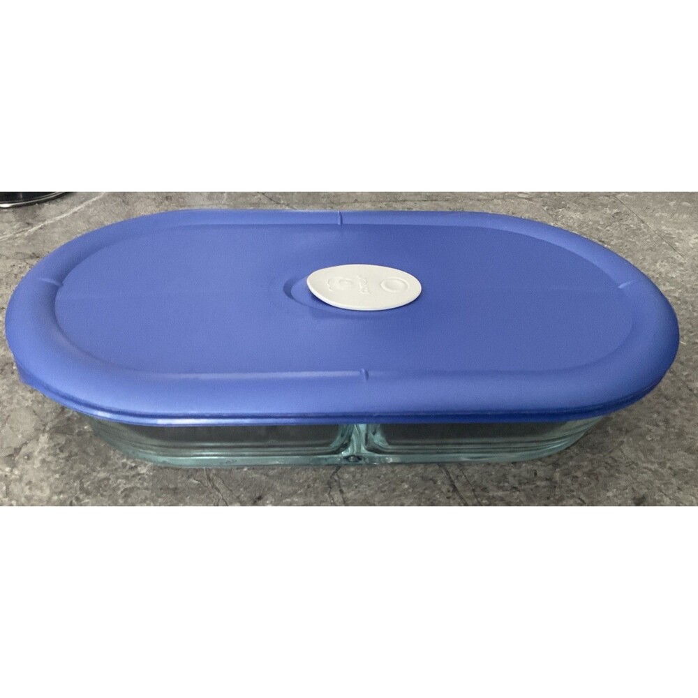 EUC PYREX COVERED DIVIDED OVAL GLASS STORAGE CONTAINER w/MICROWAVE VENT LID